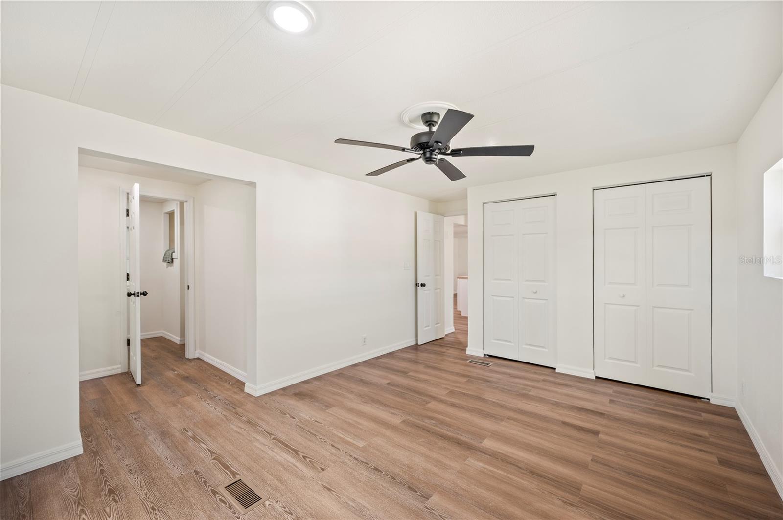 Image 7 of 18 For 2160 Lois Boulevard