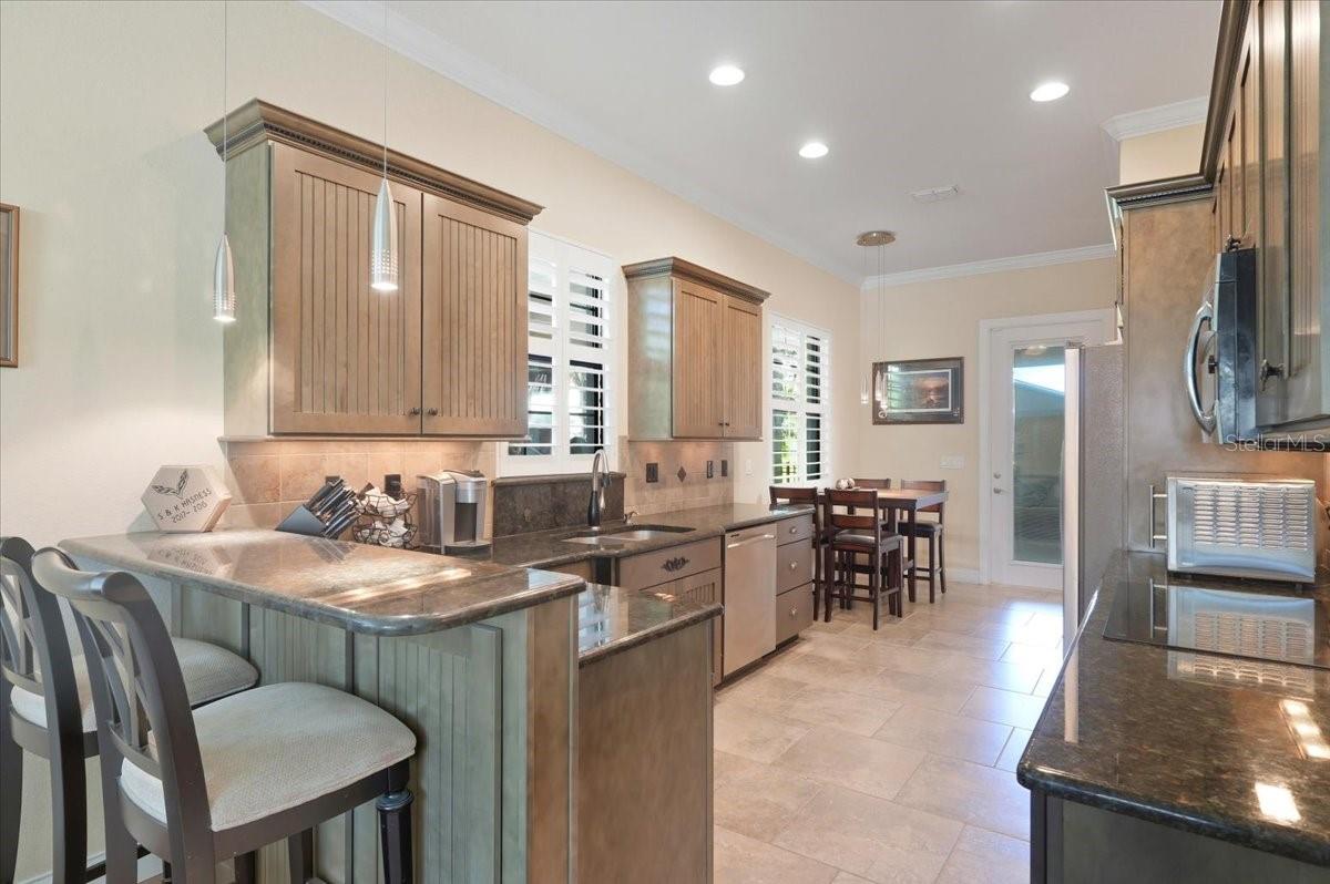 Image 13 of 35 For 733 Meandering Way