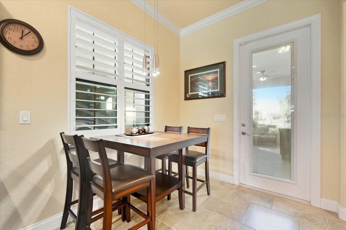 Image 17 of 35 For 733 Meandering Way