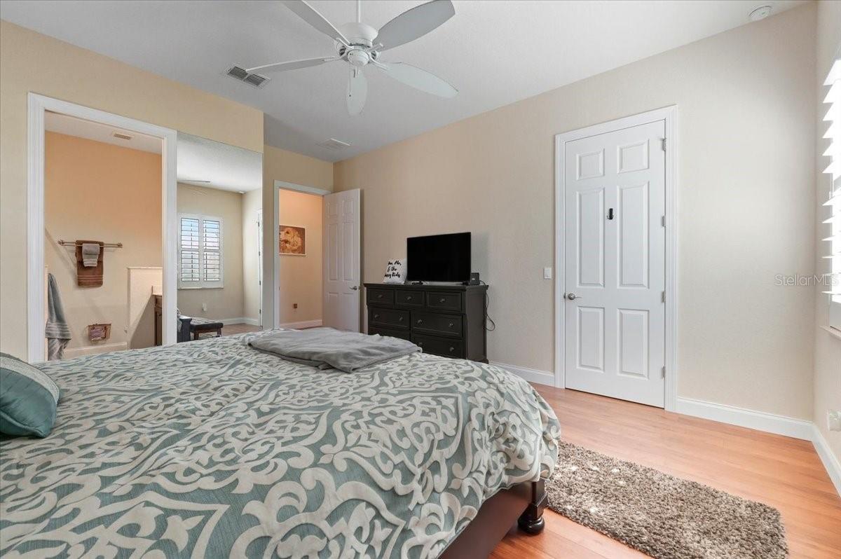 Image 19 of 35 For 733 Meandering Way