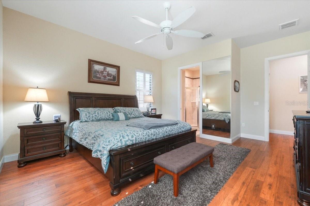 Image 20 of 35 For 733 Meandering Way