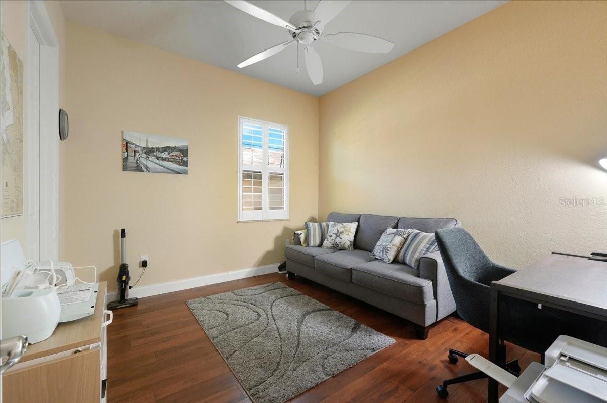 Image 25 of 35 For 733 Meandering Way