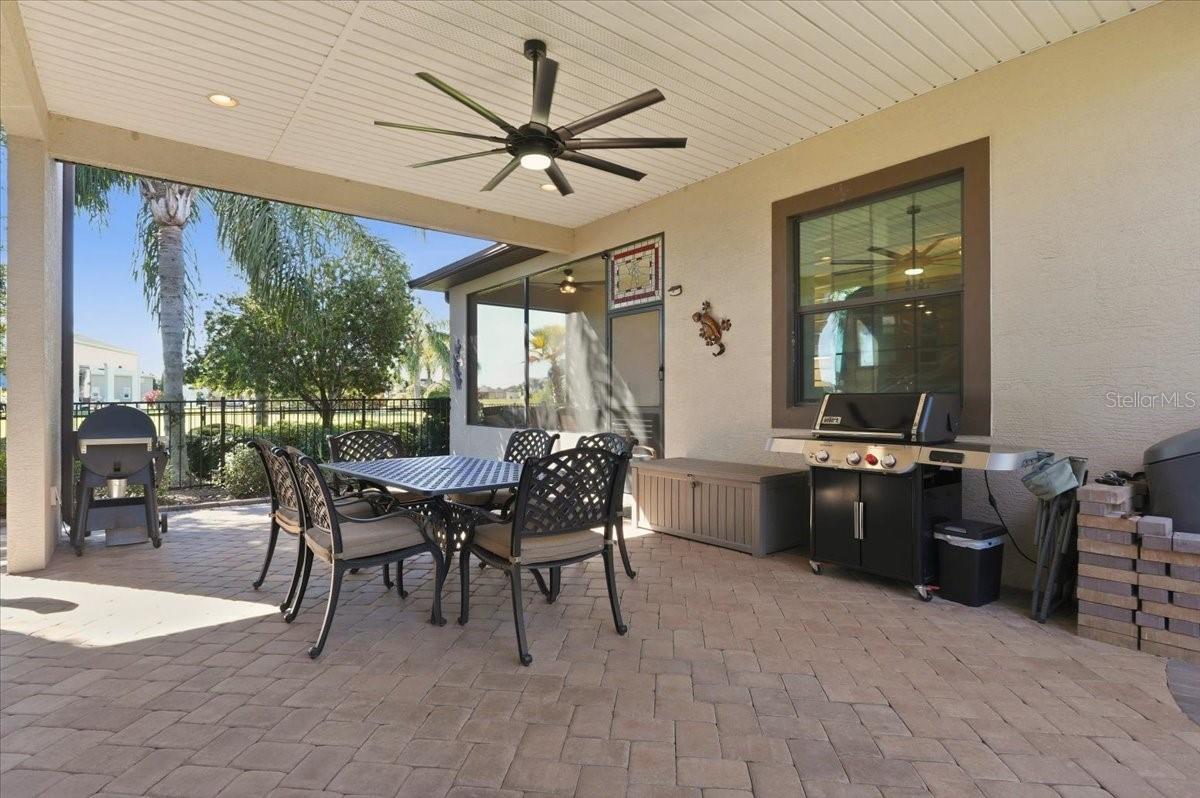 Image 31 of 35 For 733 Meandering Way