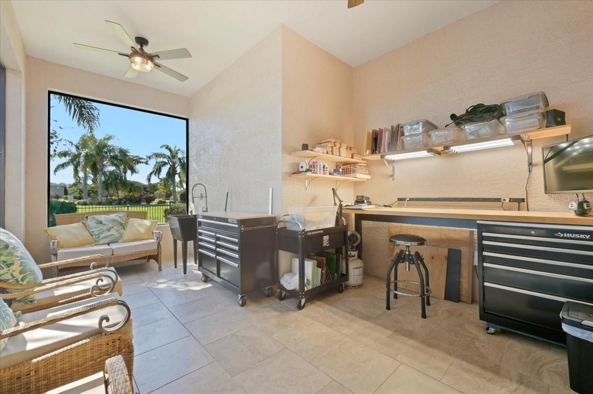 Image 32 of 35 For 733 Meandering Way