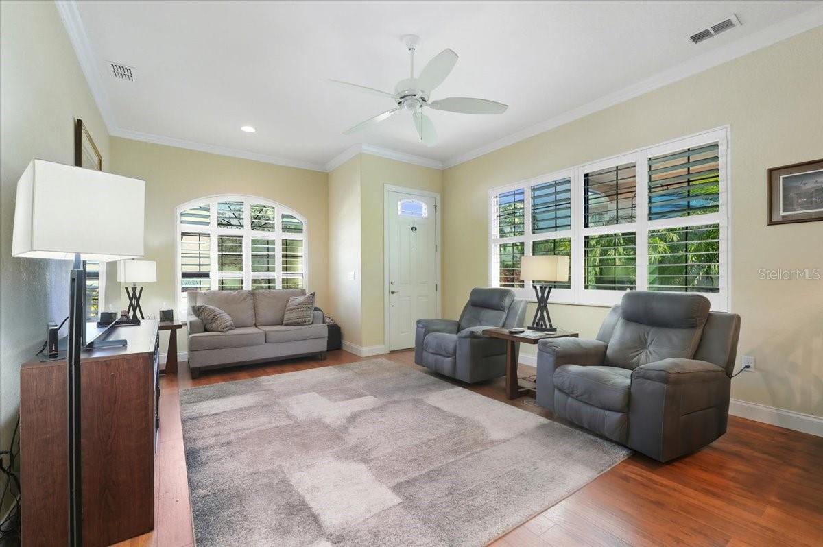 Image 9 of 35 For 733 Meandering Way