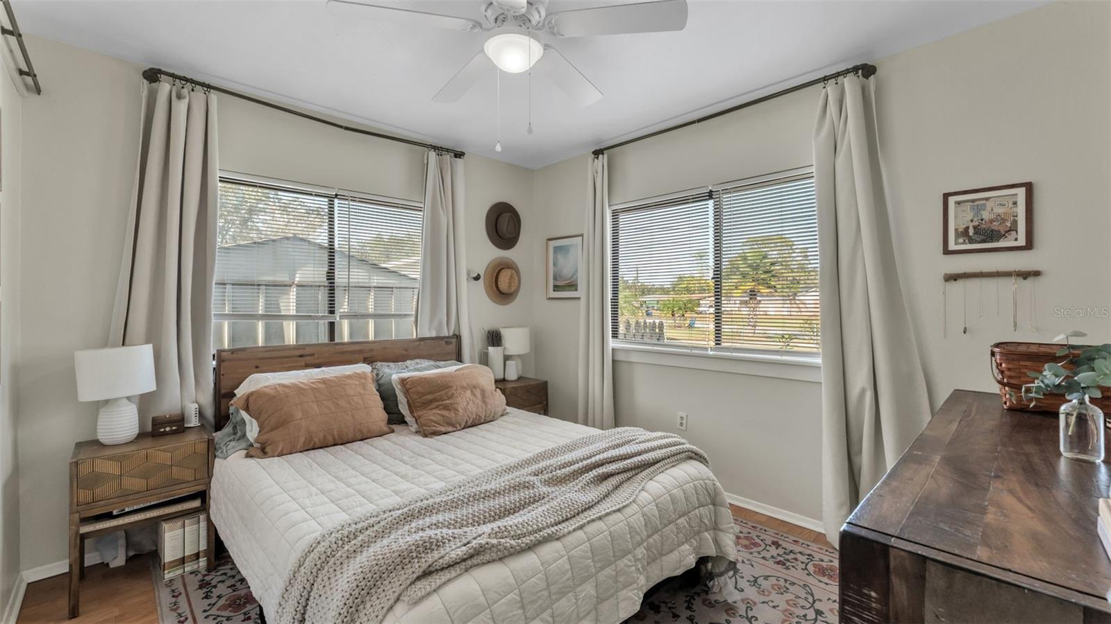 Image 14 of 37 For 930 Pinecrest Drive