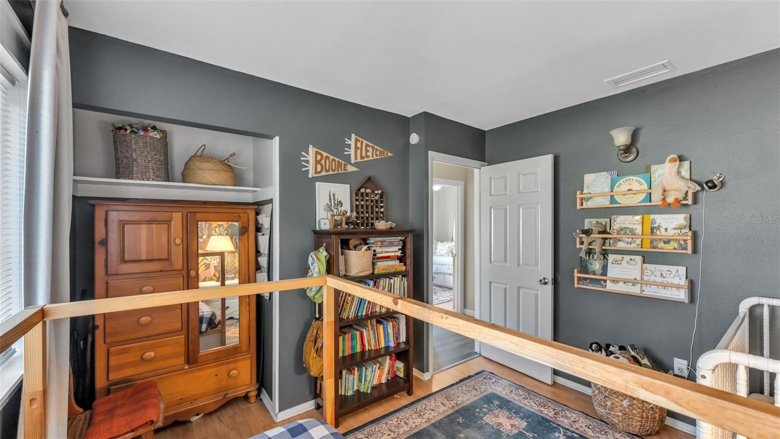 Image 17 of 37 For 930 Pinecrest Drive