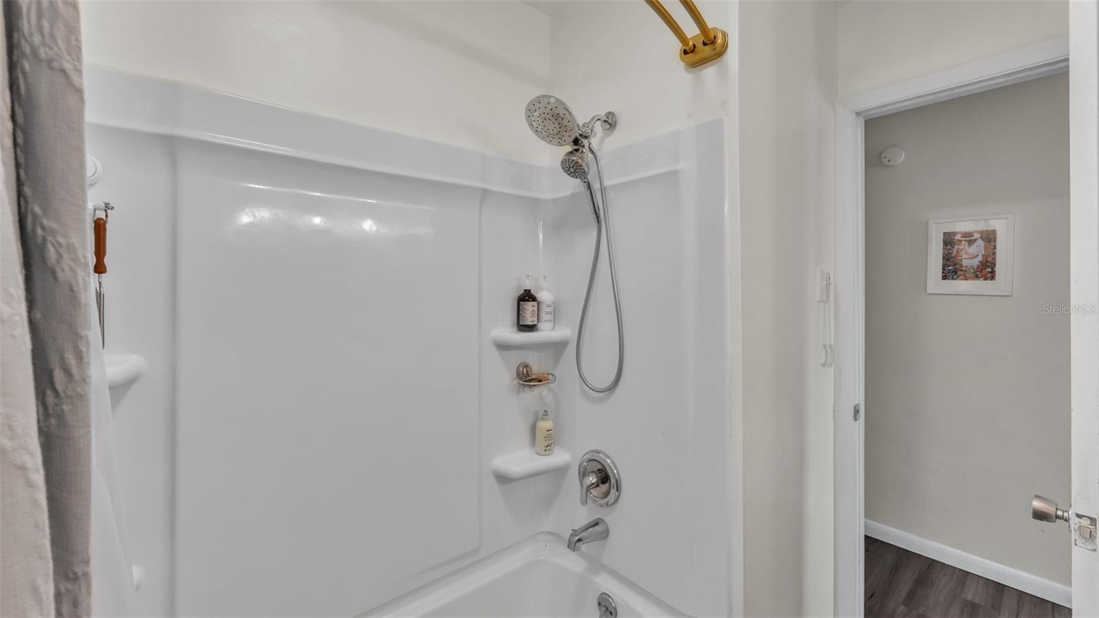 Image 19 of 37 For 930 Pinecrest Drive