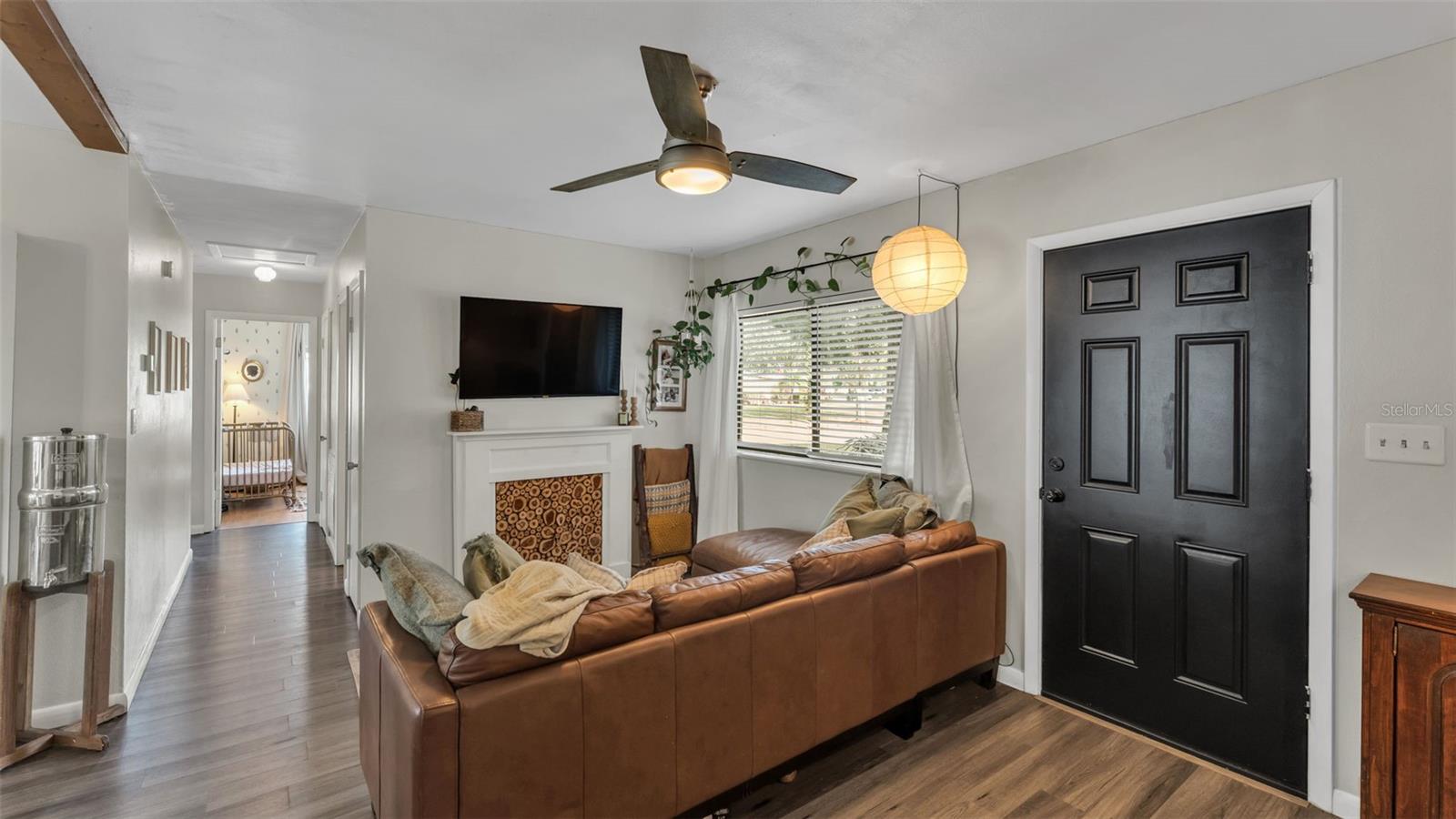 Image 2 of 37 For 930 Pinecrest Drive