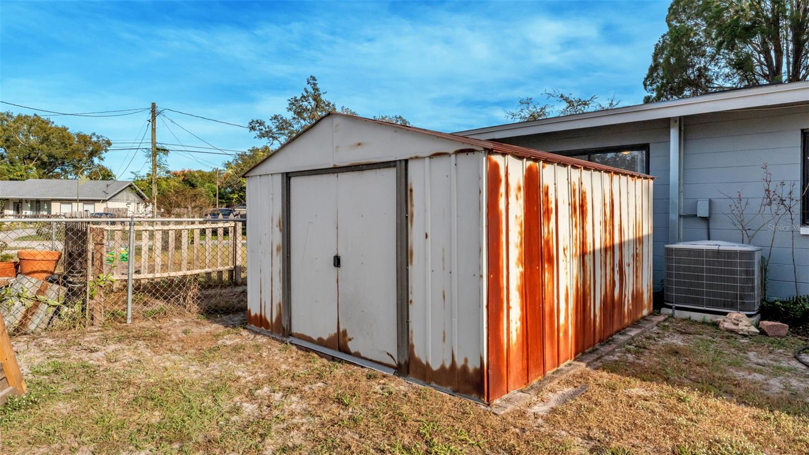 Image 26 of 37 For 930 Pinecrest Drive