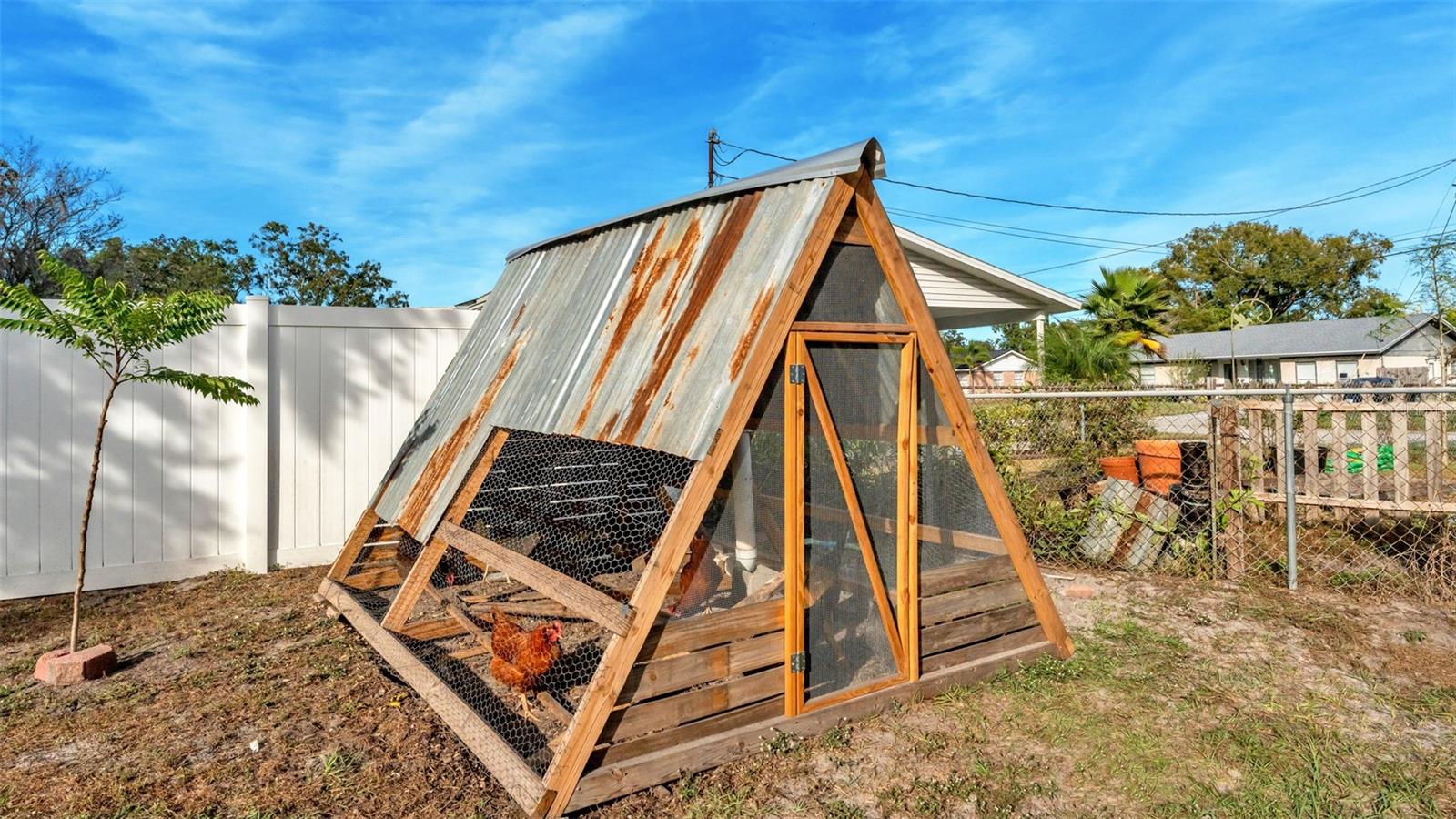 Image 27 of 37 For 930 Pinecrest Drive