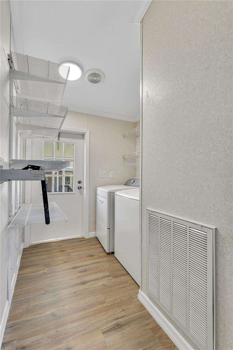 Image 15 of 27 For 11 Holly Drive