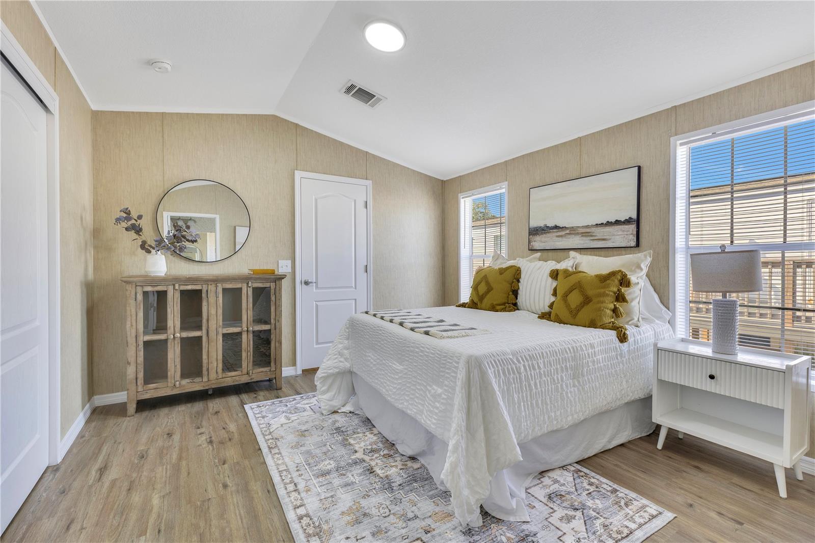 Image 16 of 27 For 11 Holly Drive