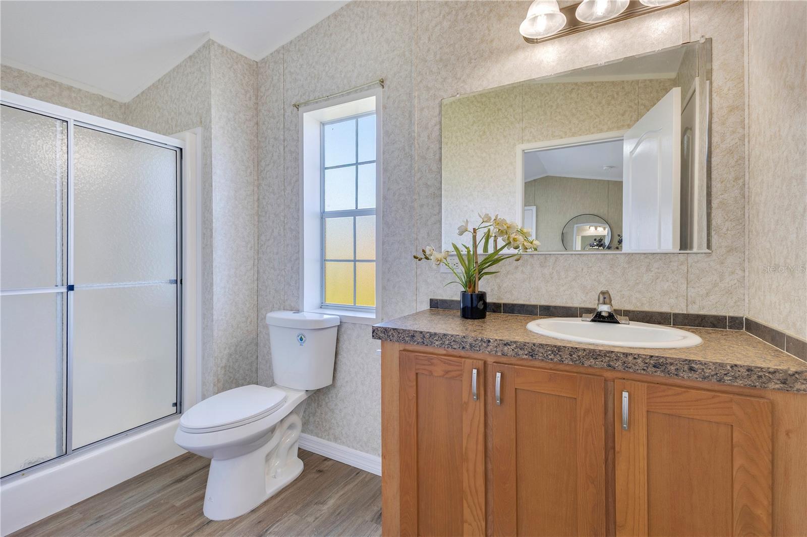 Image 18 of 27 For 11 Holly Drive