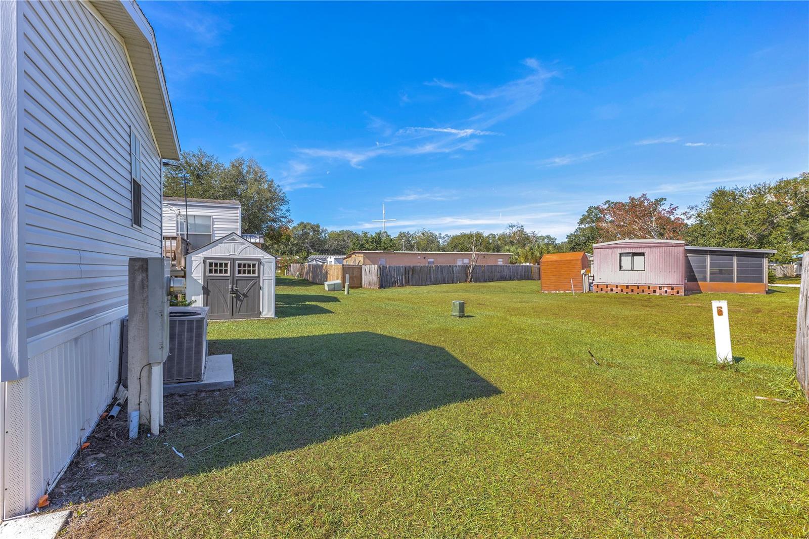 Image 24 of 27 For 11 Holly Drive