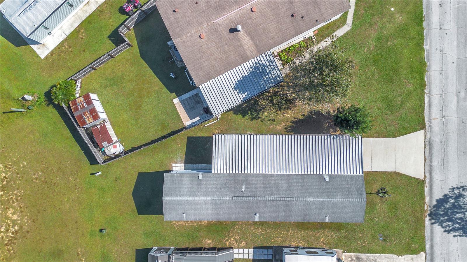 Image 25 of 27 For 11 Holly Drive