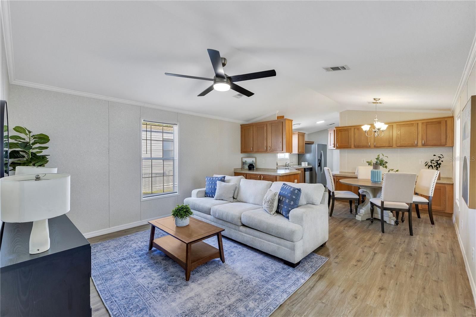 Image 4 of 27 For 11 Holly Drive