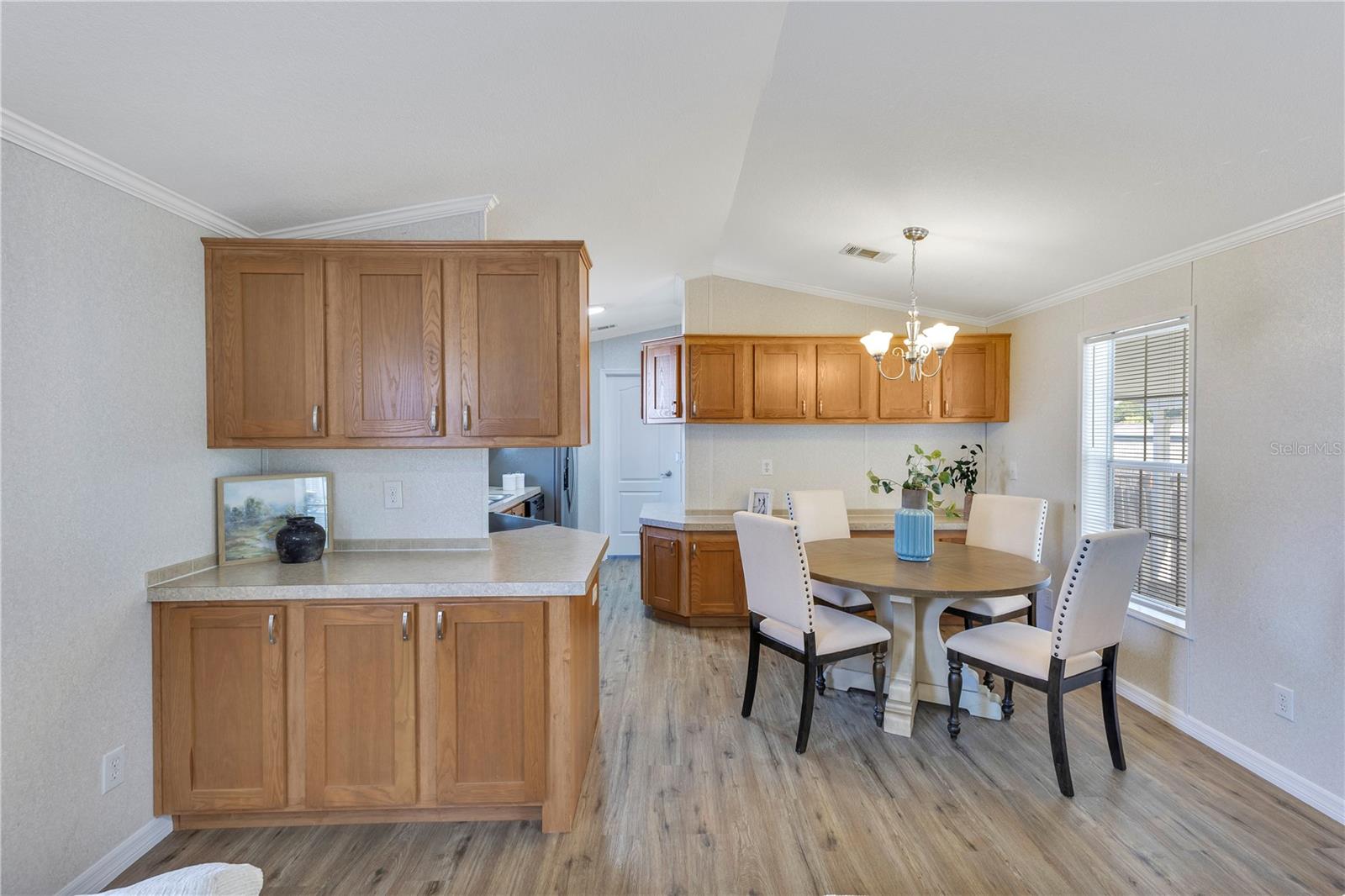 Image 7 of 27 For 11 Holly Drive