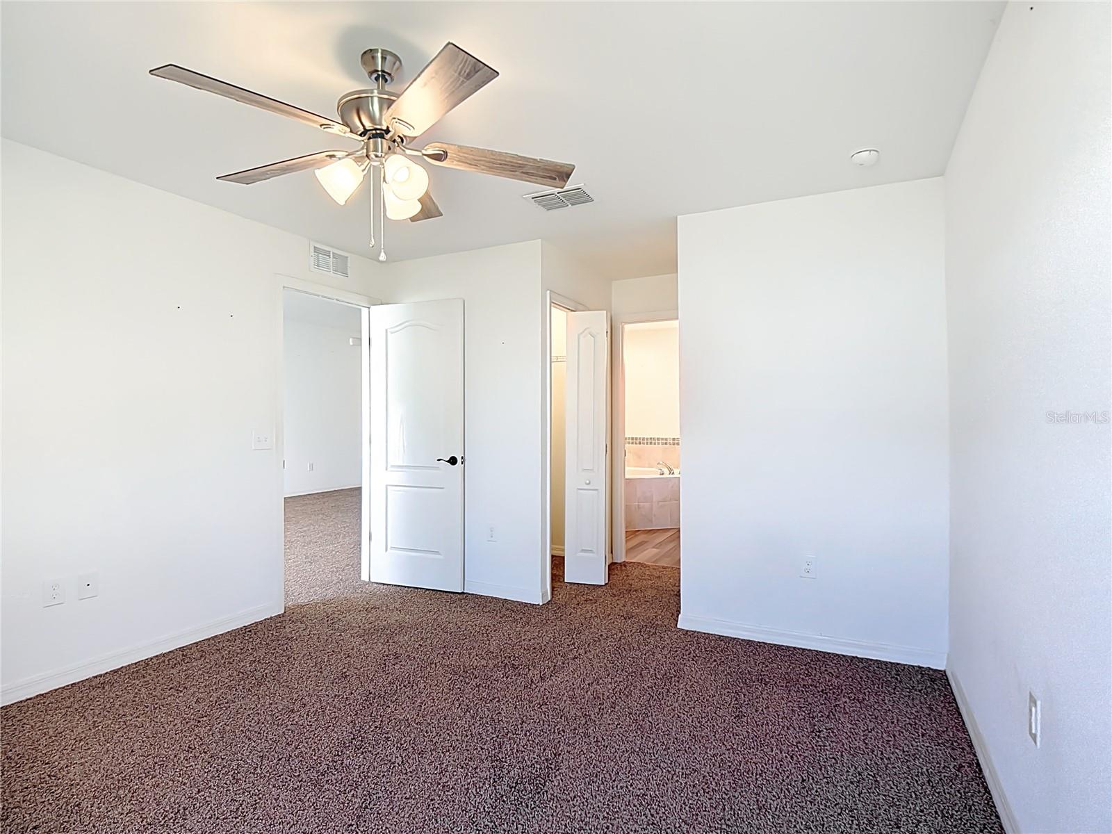 Image 16 of 44 For 8107 Campbell Crossing Circle