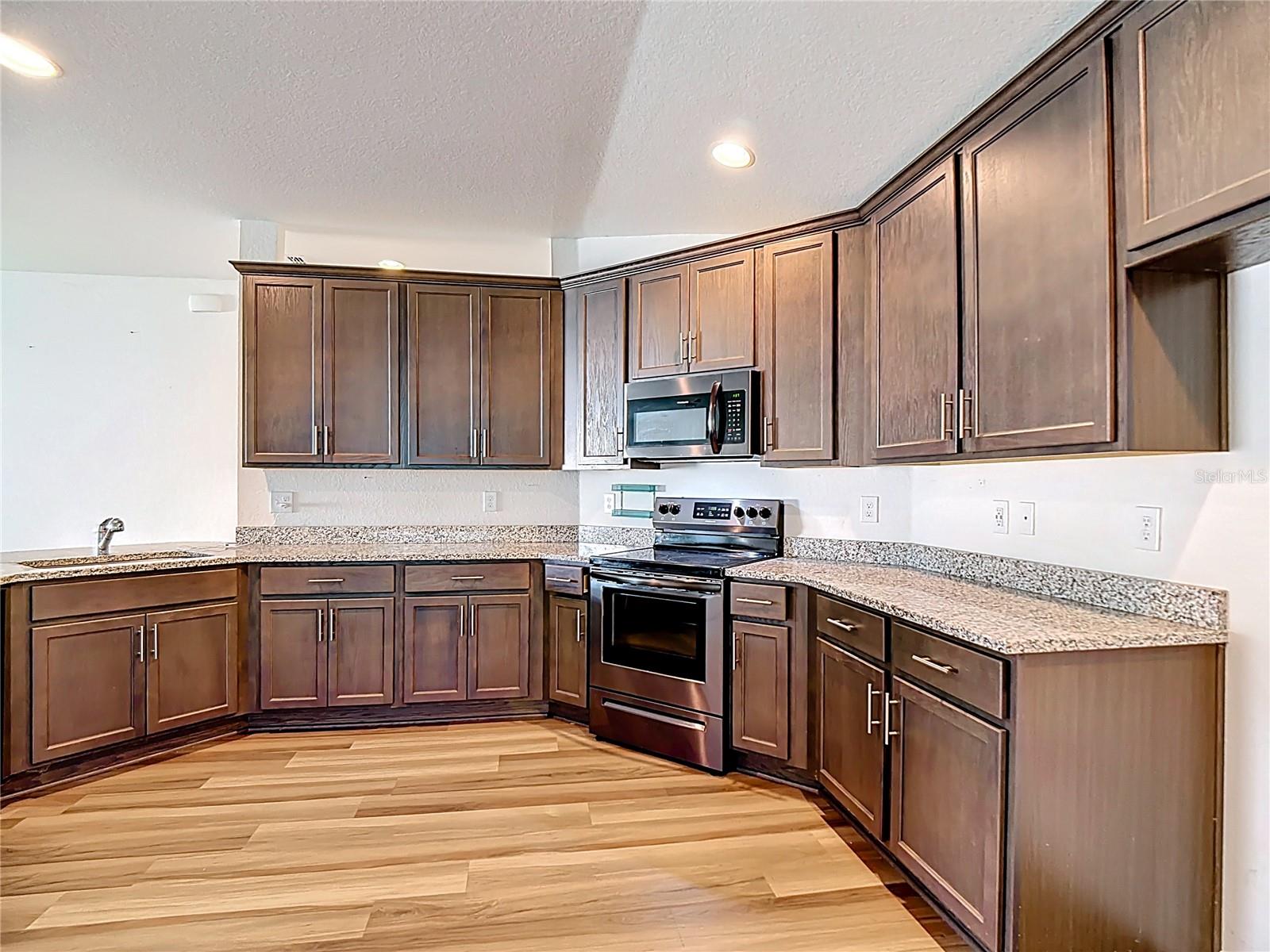 Image 5 of 44 For 8107 Campbell Crossing Circle