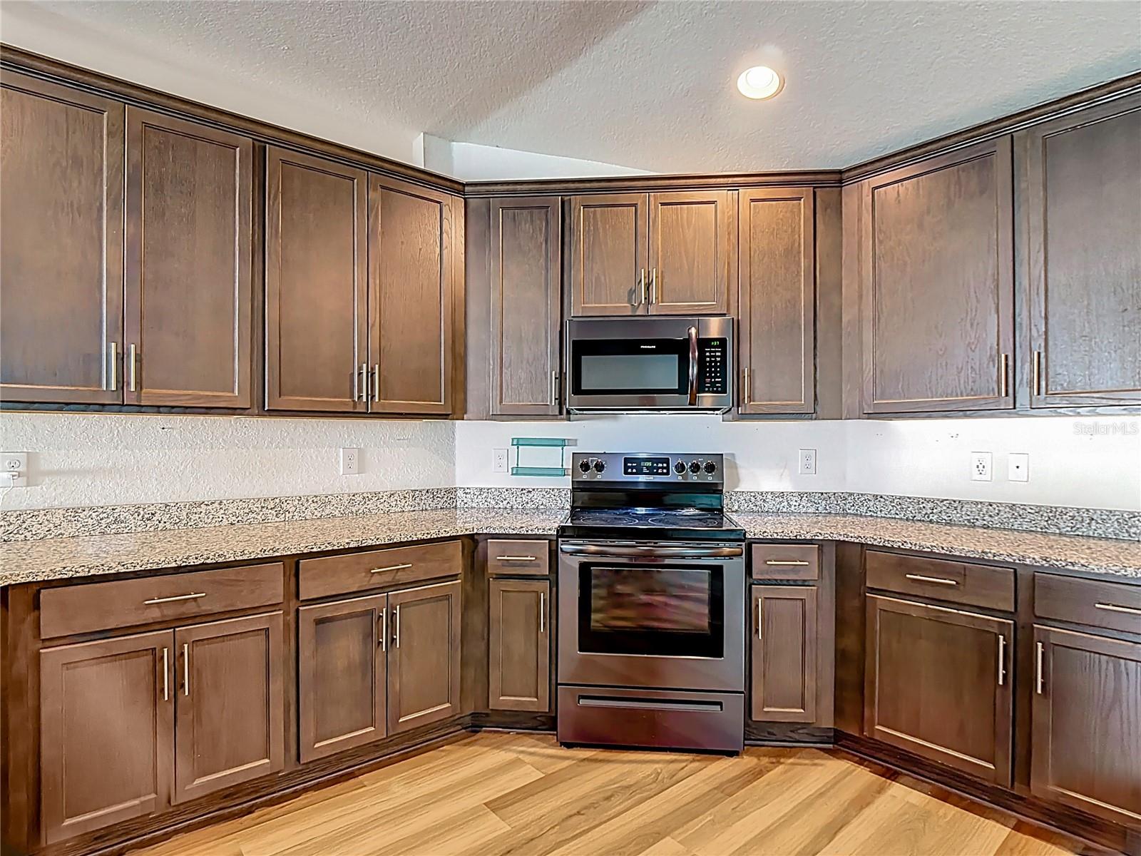 Image 7 of 44 For 8107 Campbell Crossing Circle