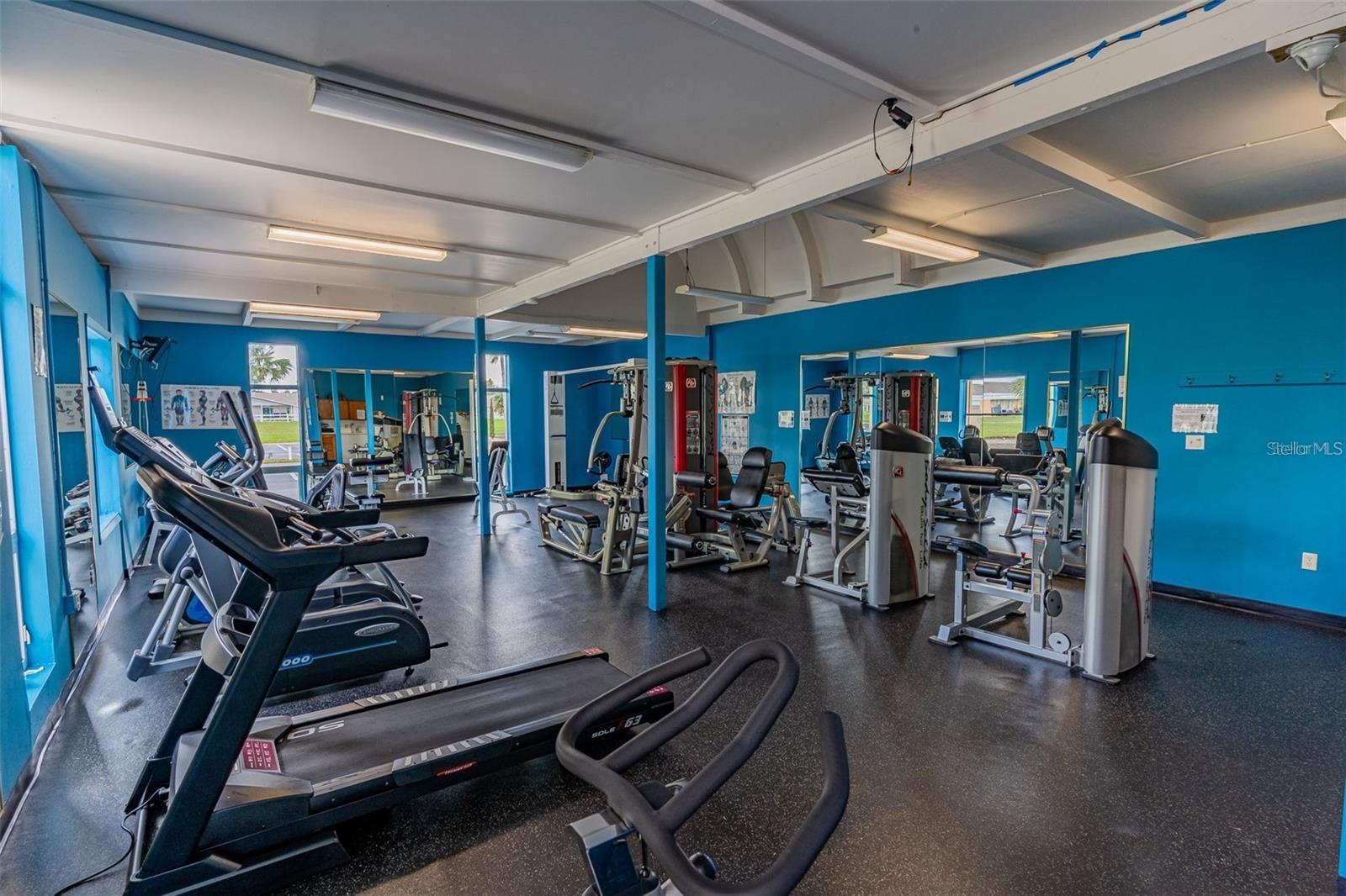 Image 24 of 27 For 3013 Club Circle