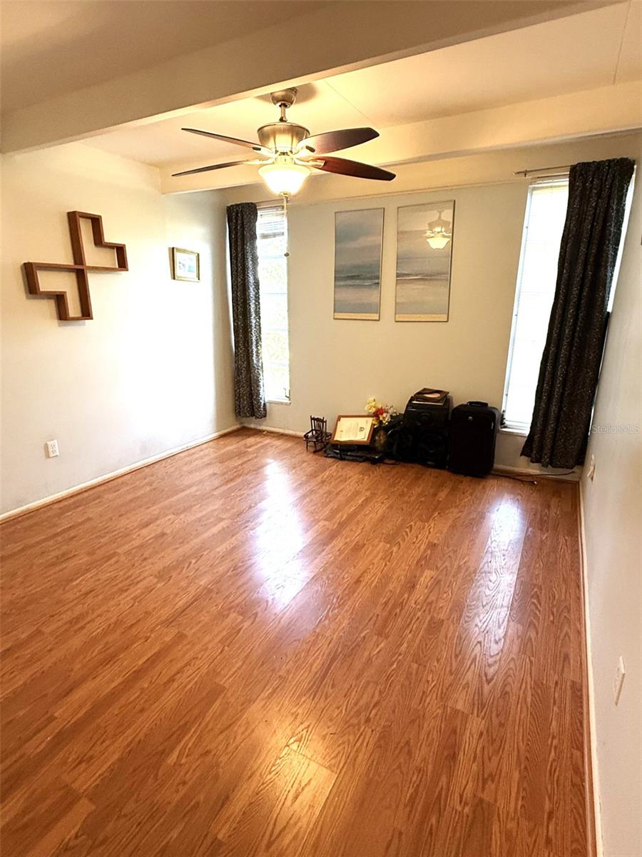 Image 7 of 27 For 3013 Club Circle