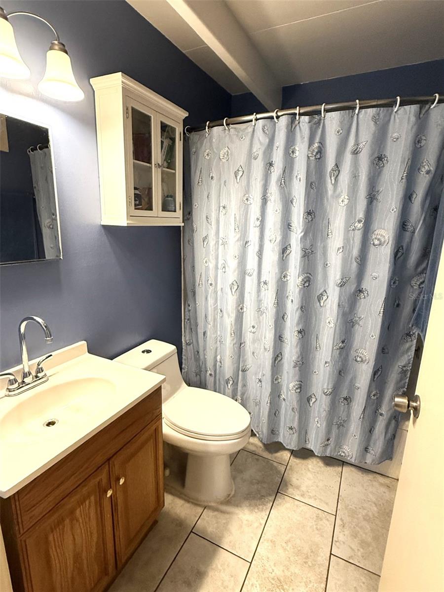 Image 9 of 27 For 3013 Club Circle