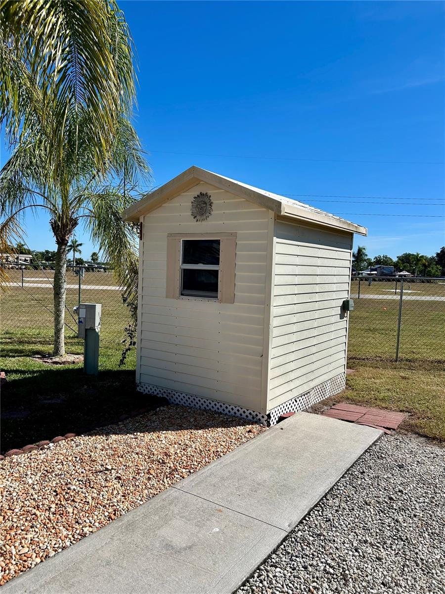 Image 4 of 12 For 2920 Fairway Drive