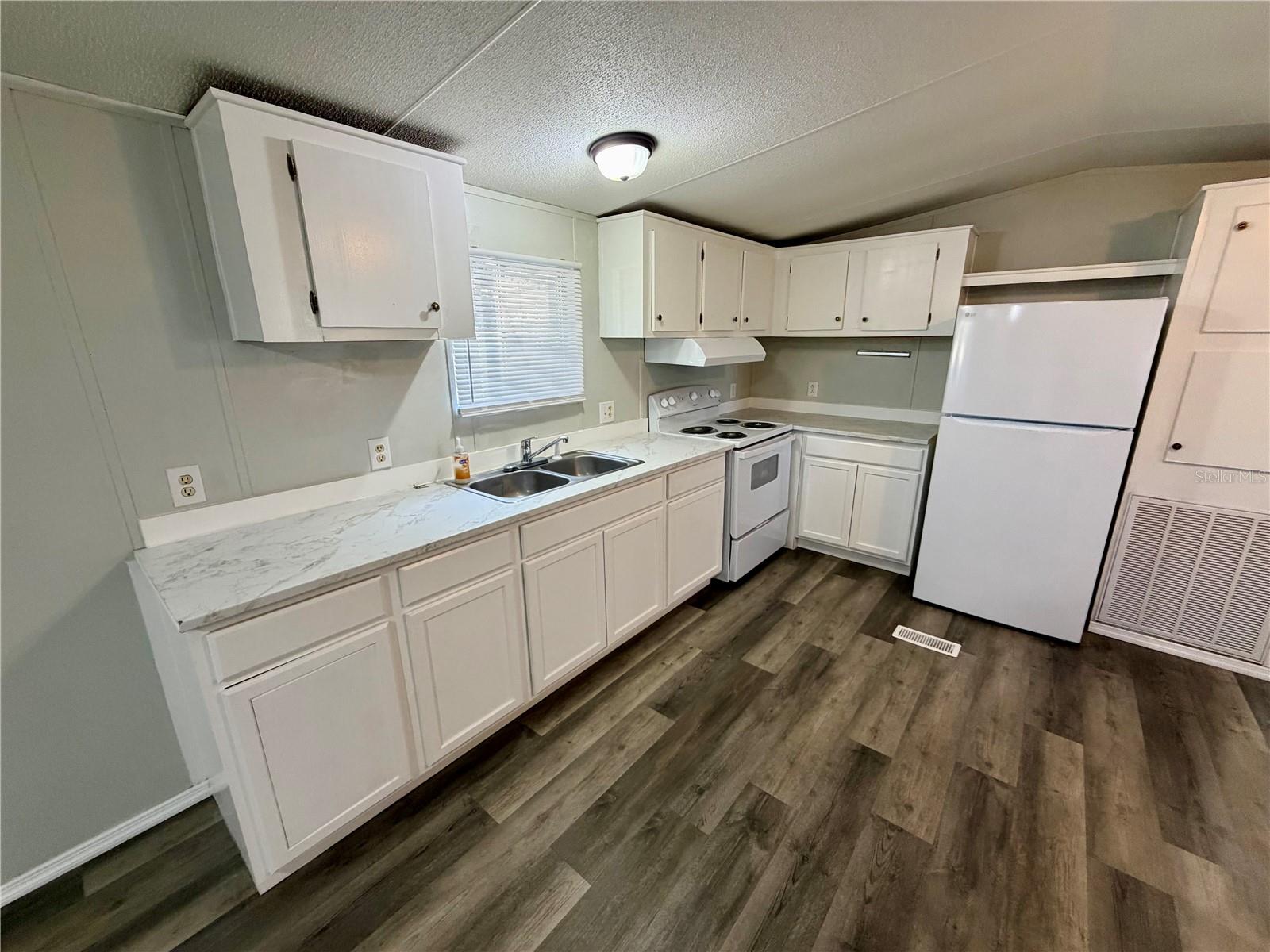 Image 14 of 29 For 4447 Tammy Lee Lane