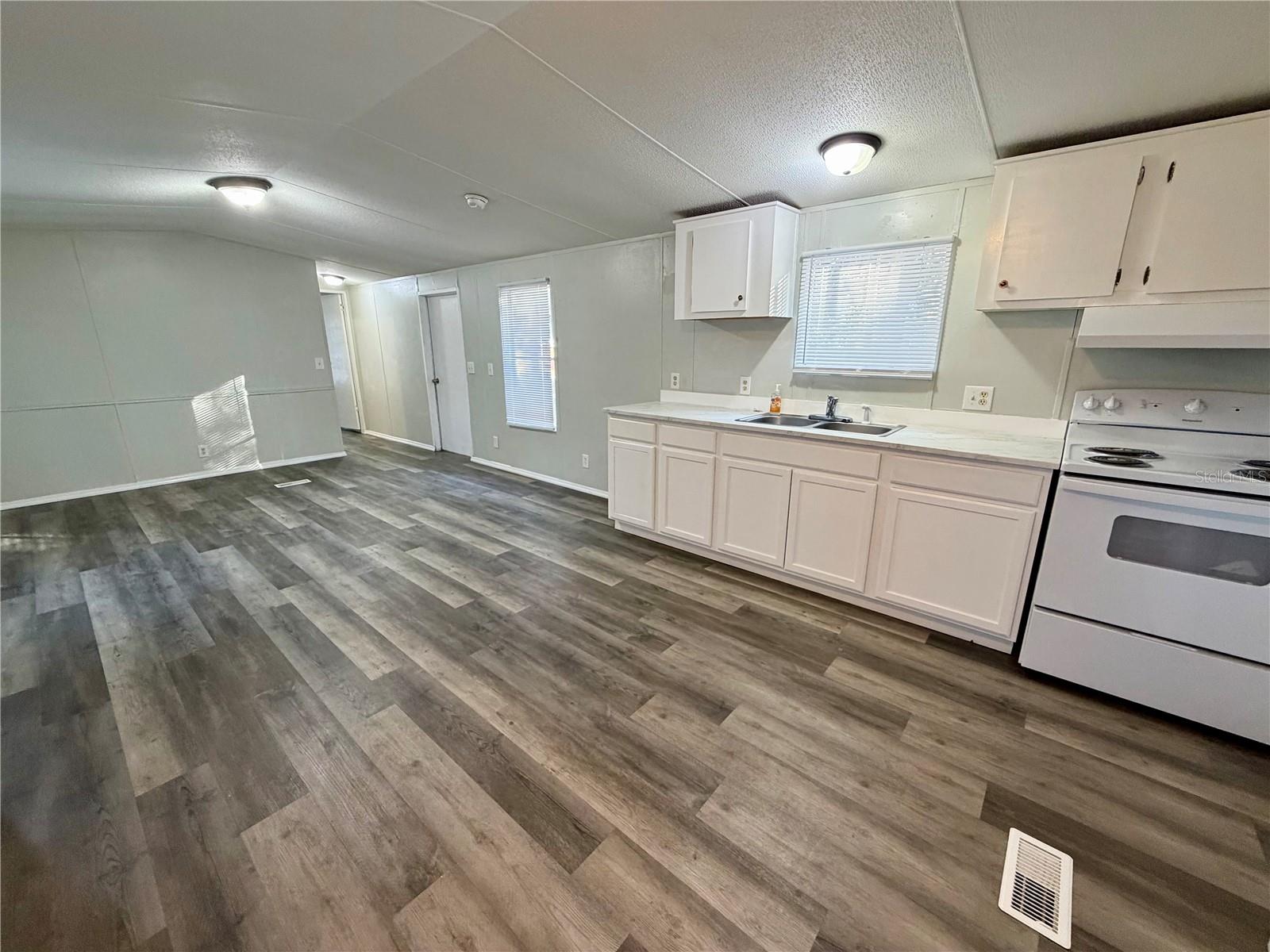 Image 16 of 29 For 4447 Tammy Lee Lane