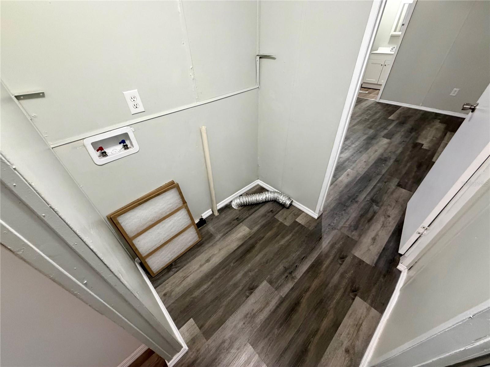 Image 17 of 29 For 4447 Tammy Lee Lane