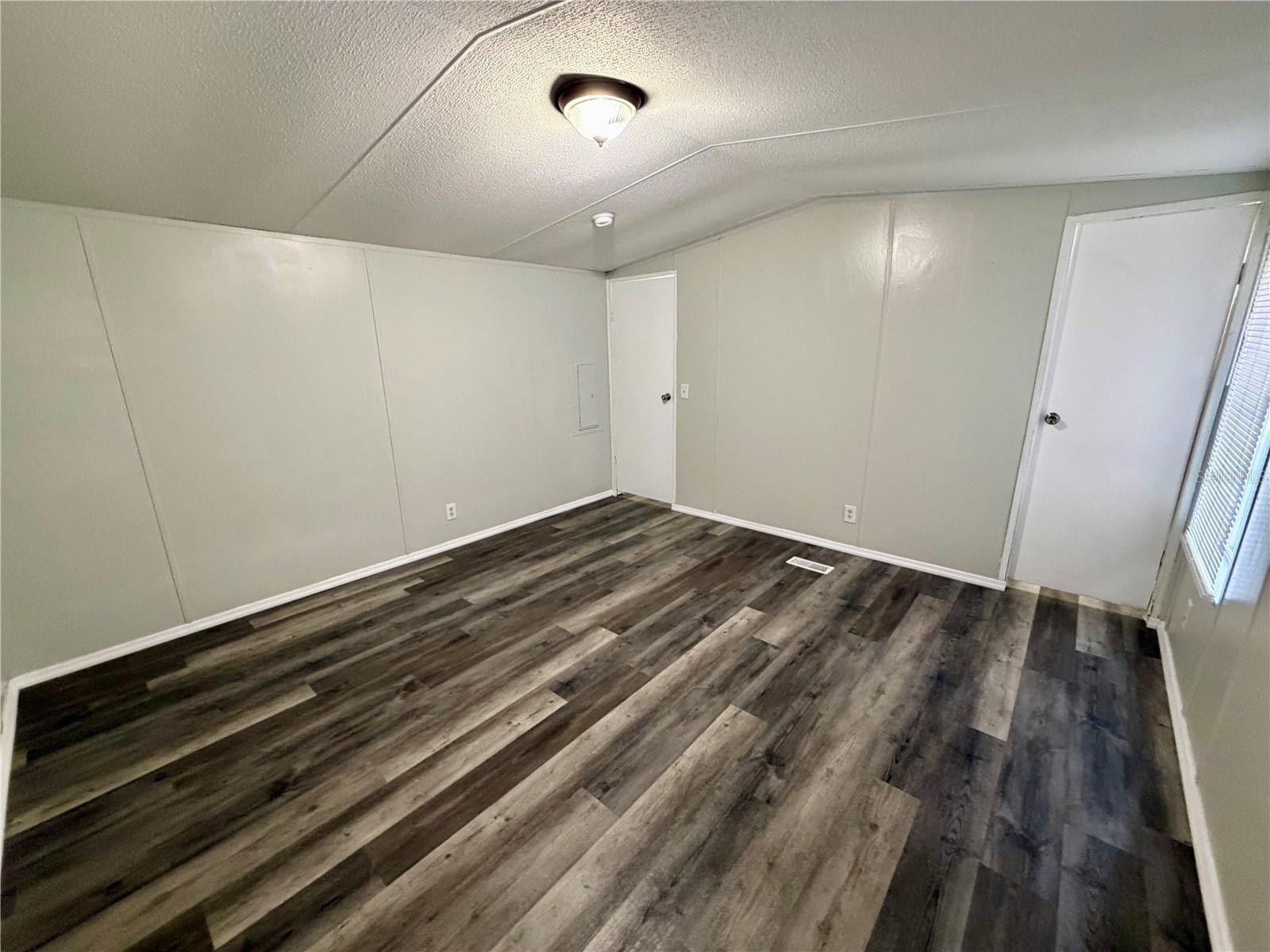 Image 19 of 29 For 4447 Tammy Lee Lane