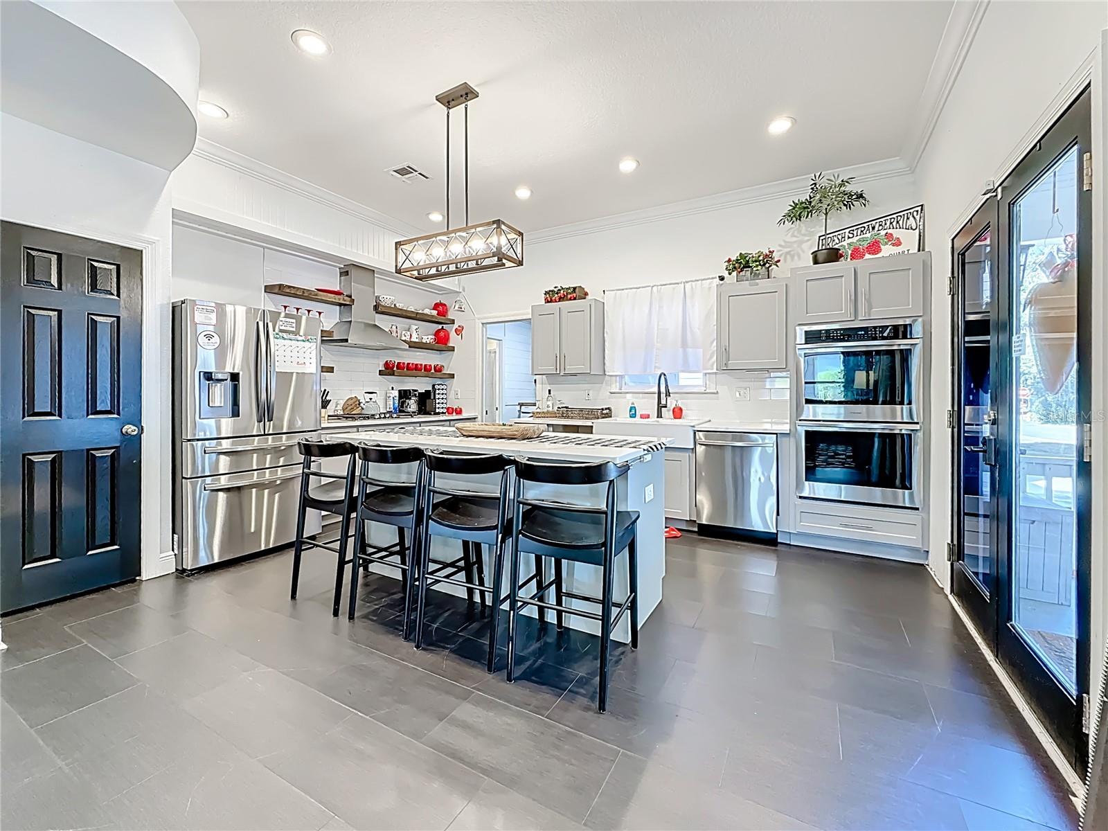 Image 14 of 96 For 902 Baker Street