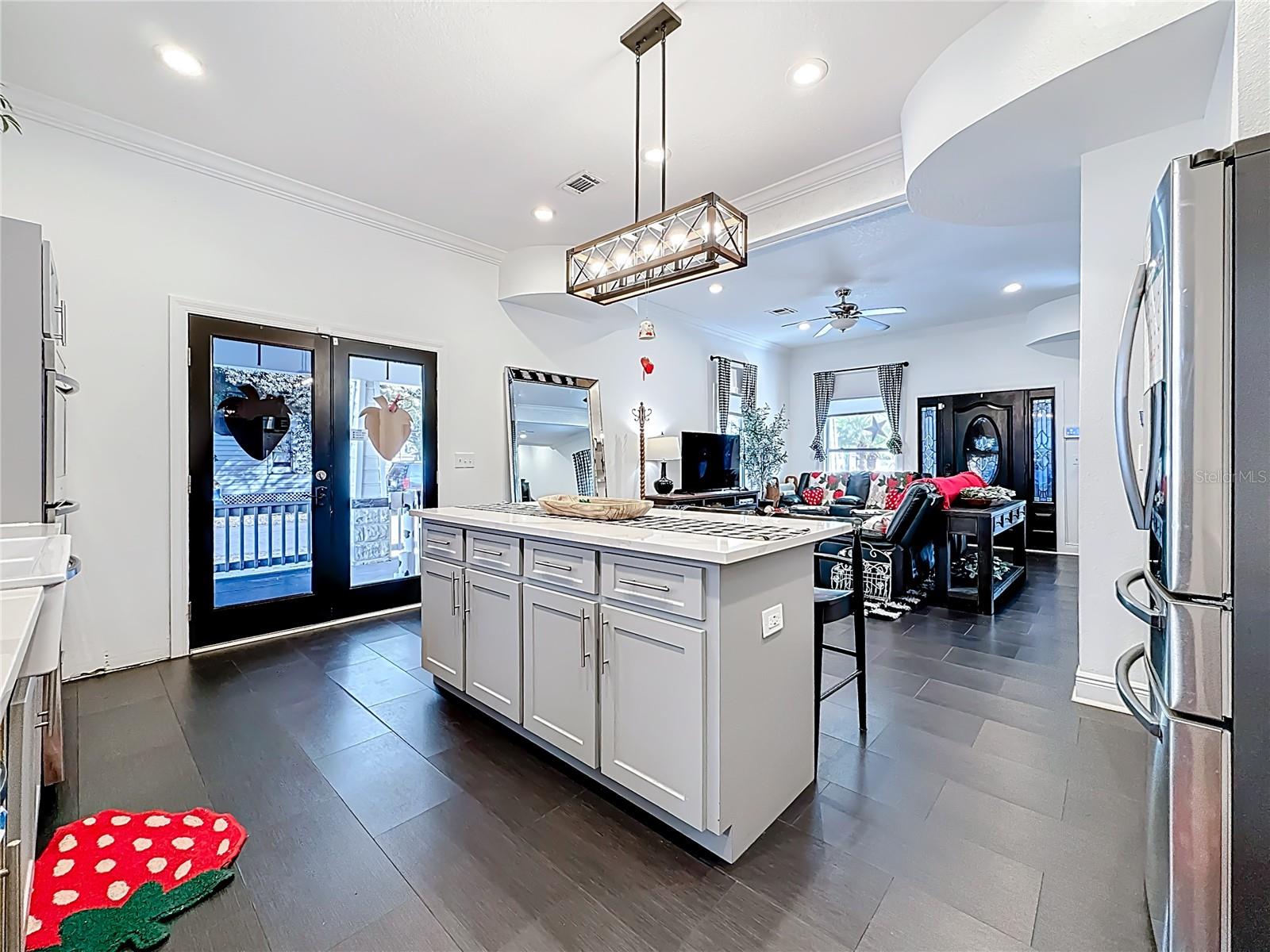 Image 22 of 96 For 902 Baker Street