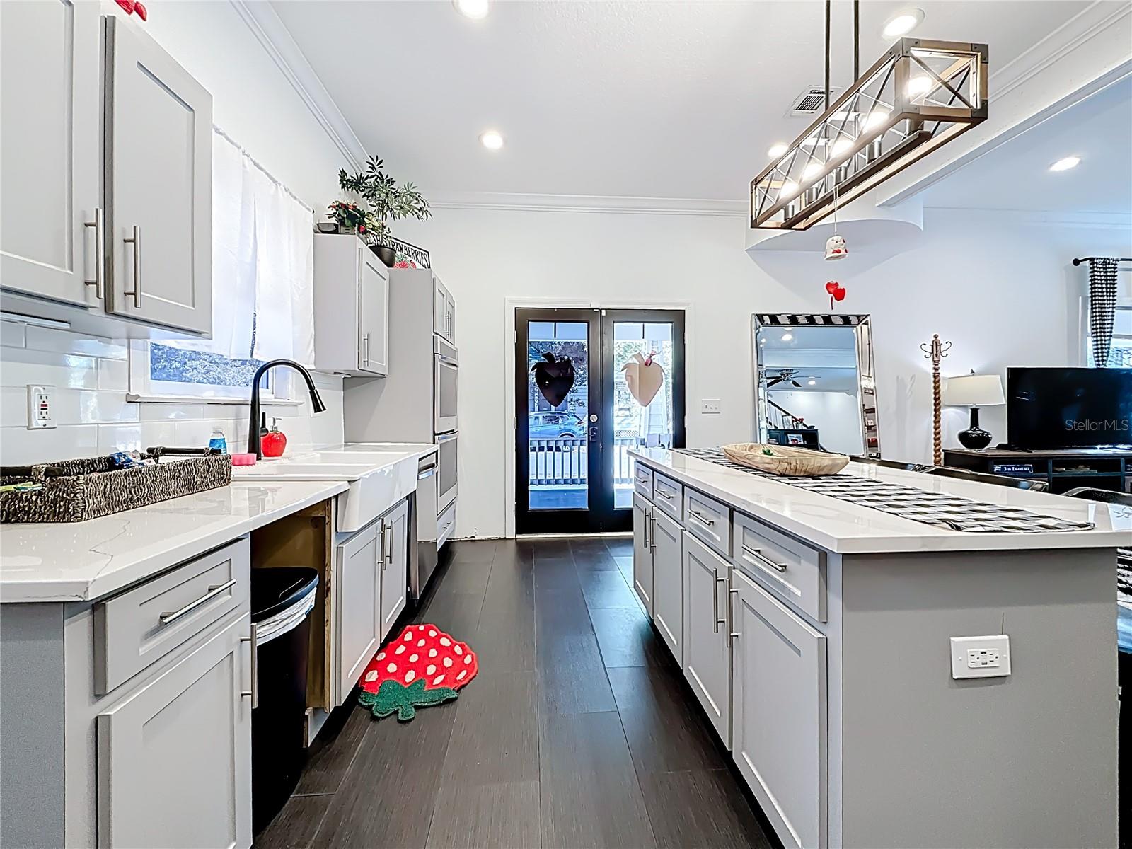 Image 24 of 96 For 902 Baker Street