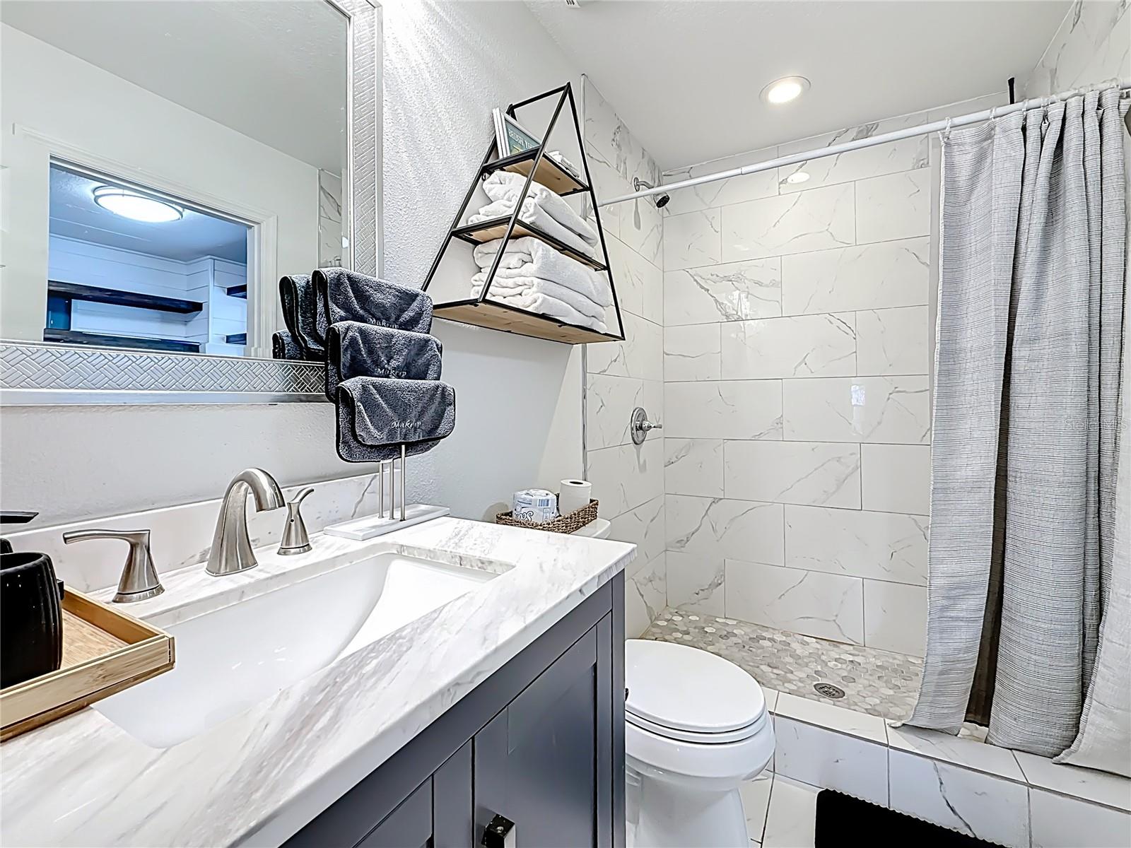 Image 27 of 96 For 902 Baker Street