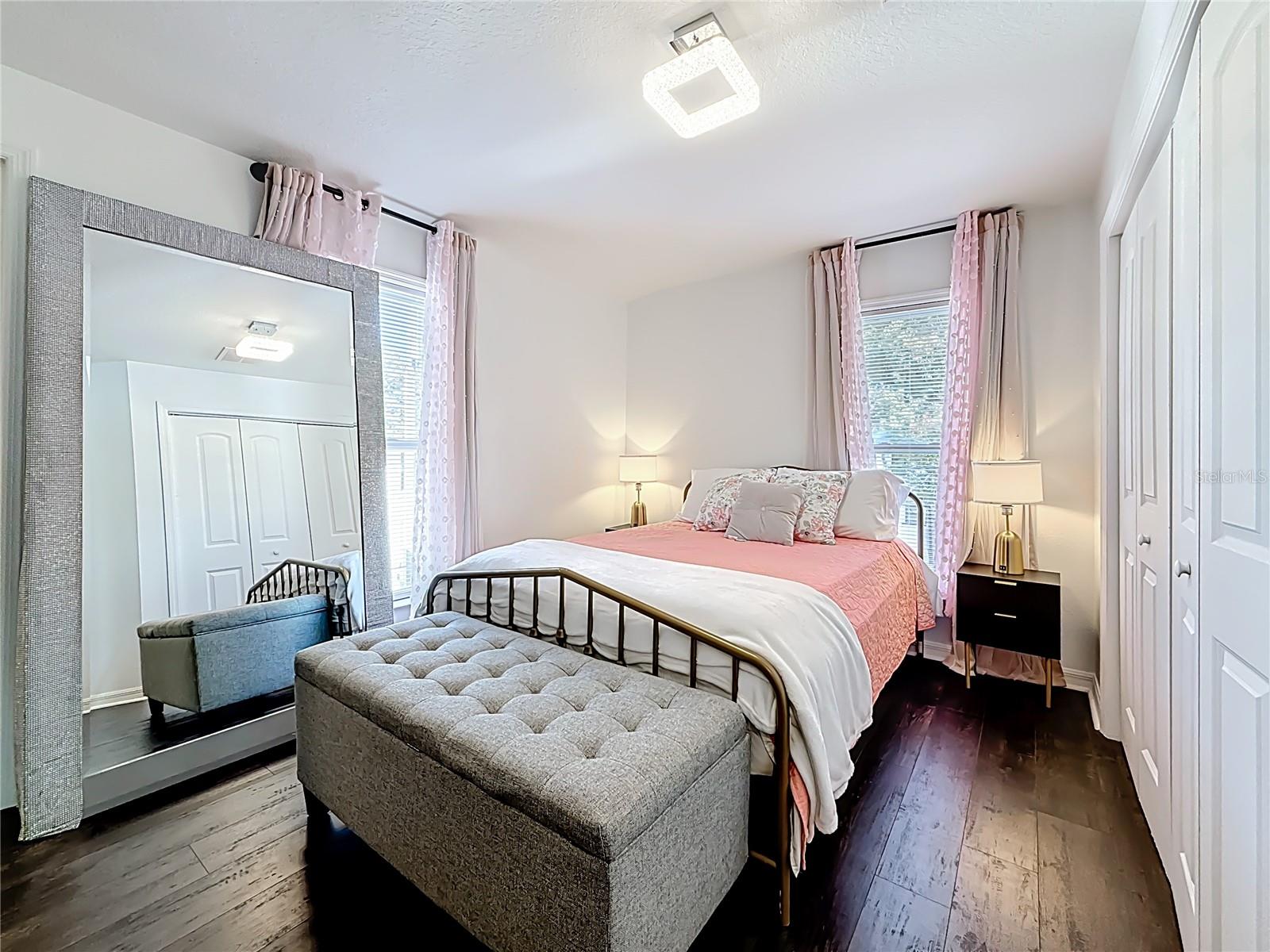 Image 42 of 96 For 902 Baker Street