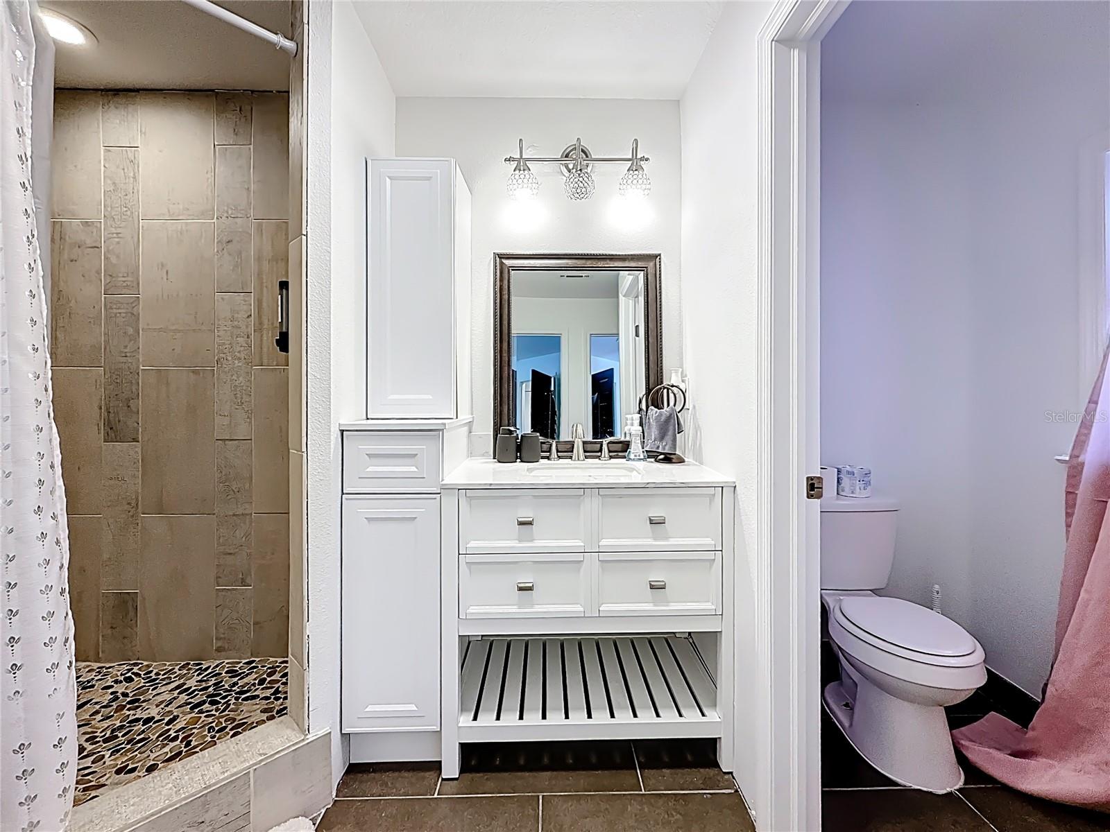 Image 44 of 96 For 902 Baker Street