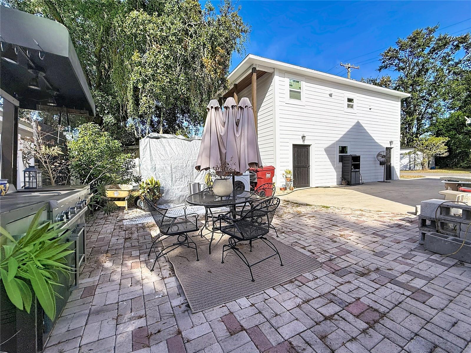 Image 65 of 96 For 902 Baker Street