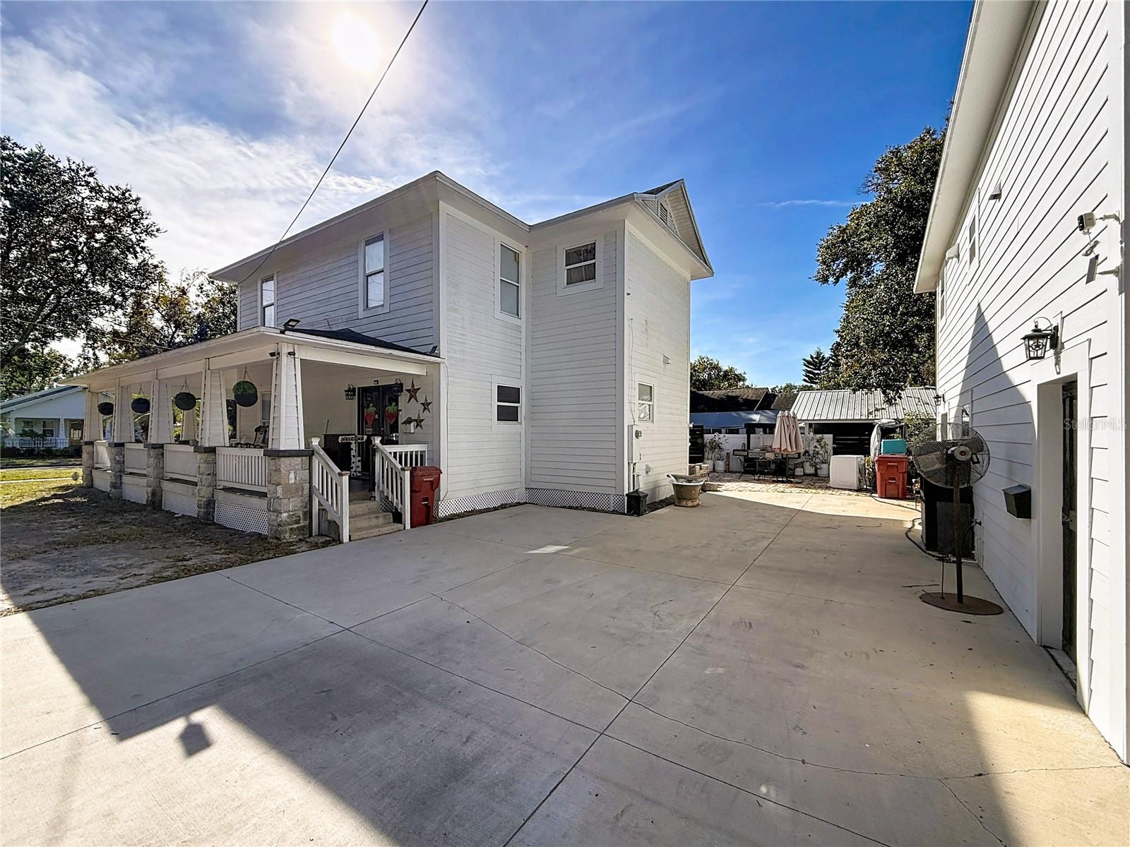 Image 66 of 96 For 902 Baker Street