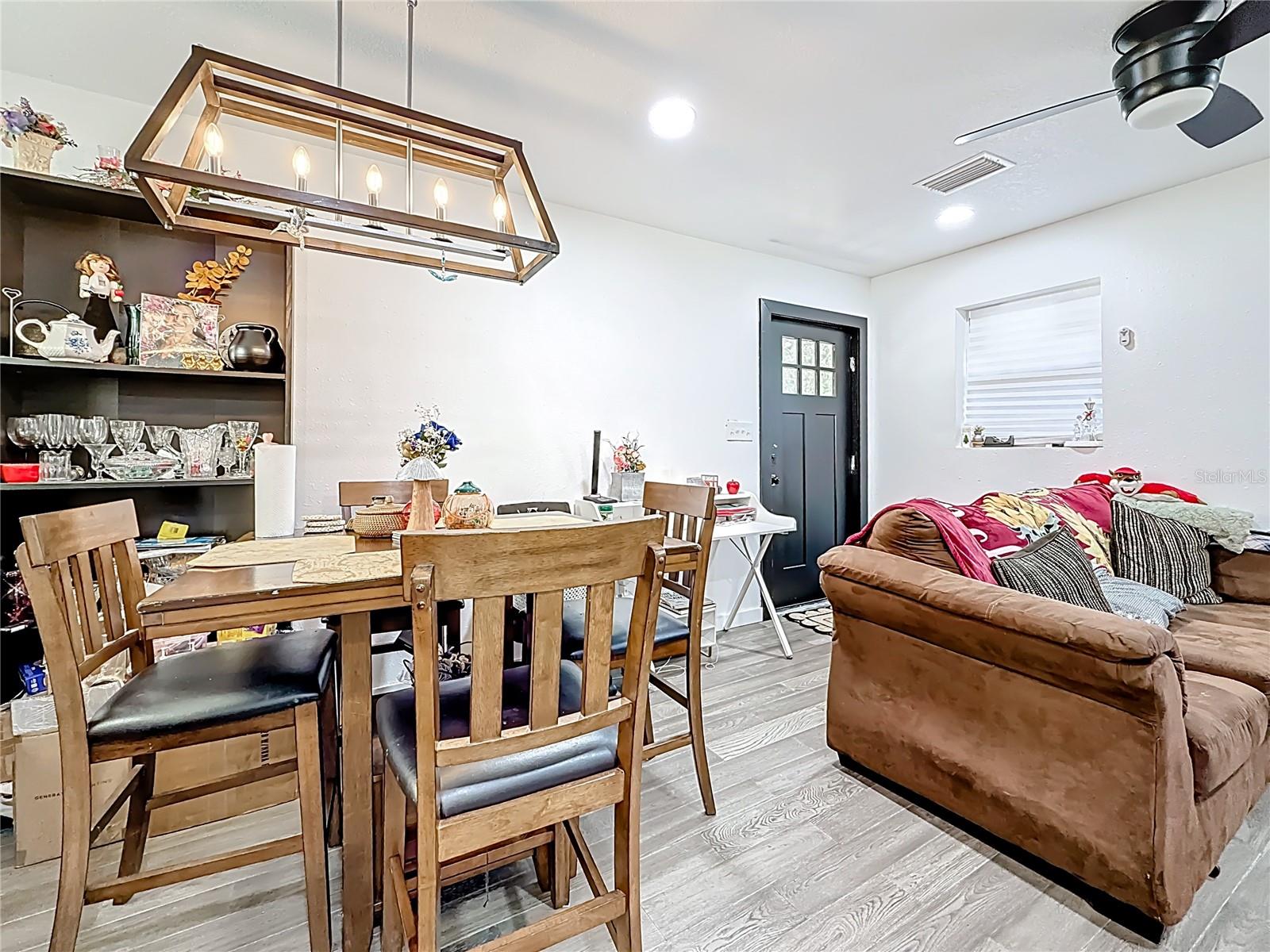 Image 71 of 96 For 902 Baker Street