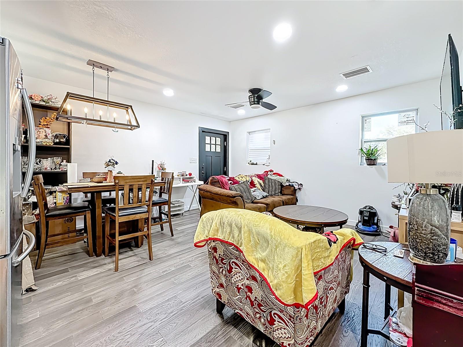 Image 74 of 96 For 902 Baker Street