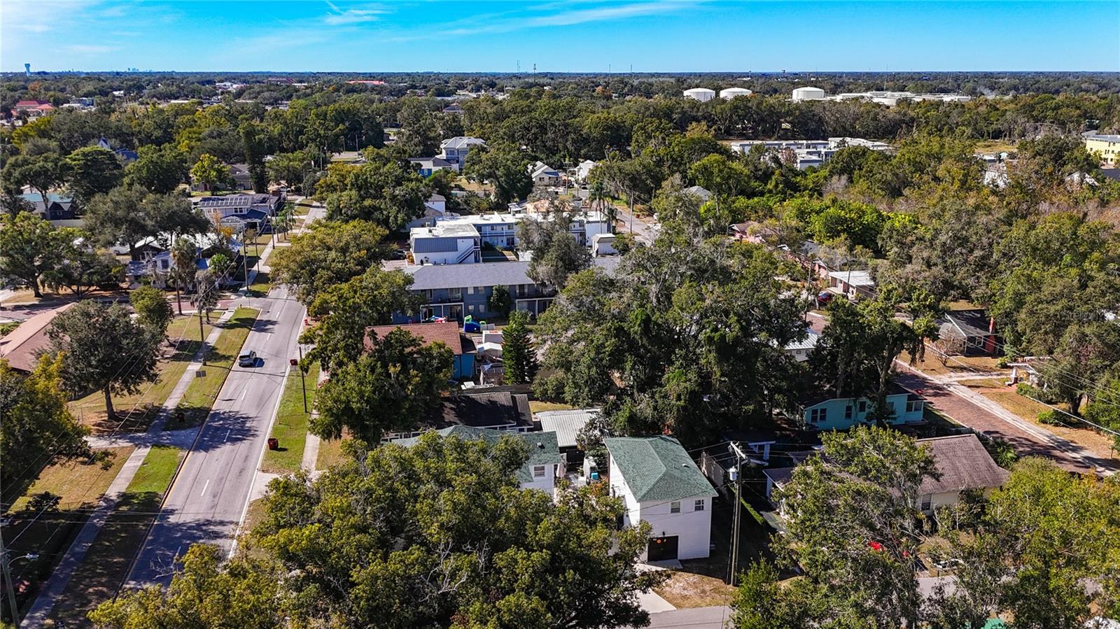 Image 94 of 96 For 902 Baker Street