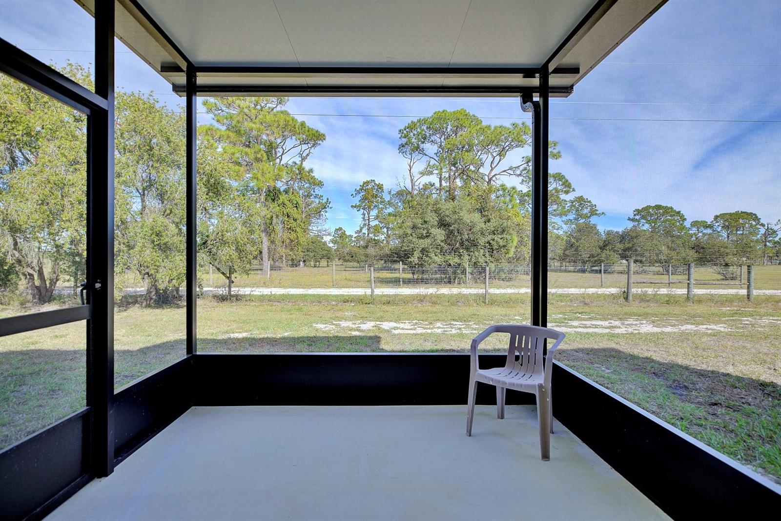 Image 27 of 35 For 9620 Payne Road