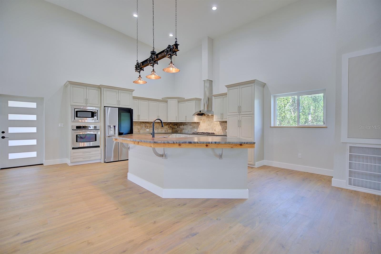 Image 8 of 35 For 9620 Payne Road