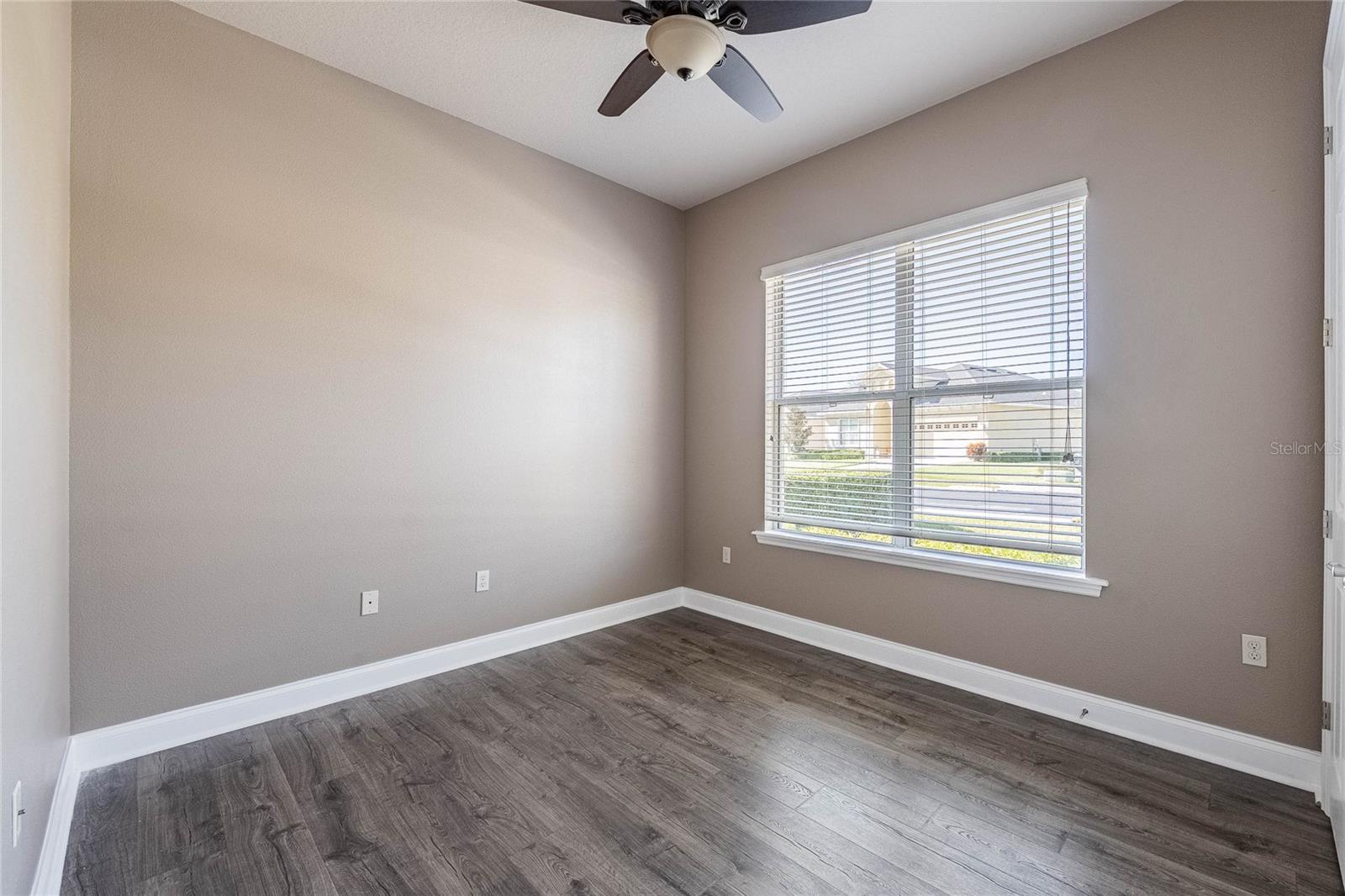 Image 26 of 42 For 1044 Stoney Creek Drive