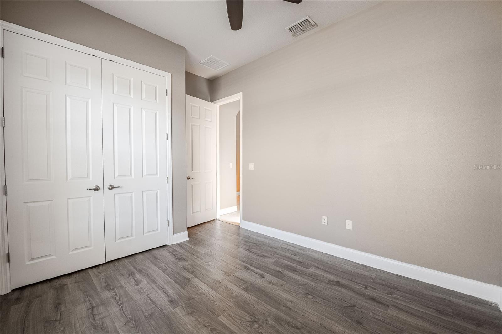 Image 27 of 42 For 1044 Stoney Creek Drive