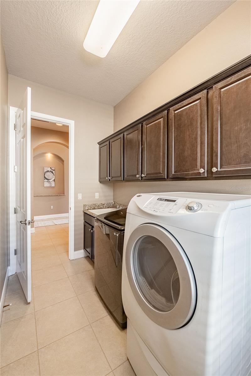 Image 32 of 42 For 1044 Stoney Creek Drive