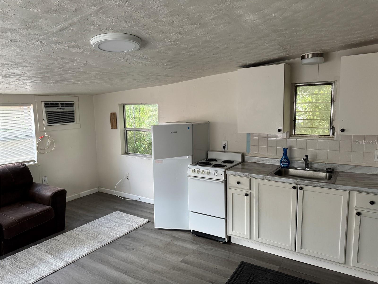 Image 12 of 16 For 425 Sessoms Avenue